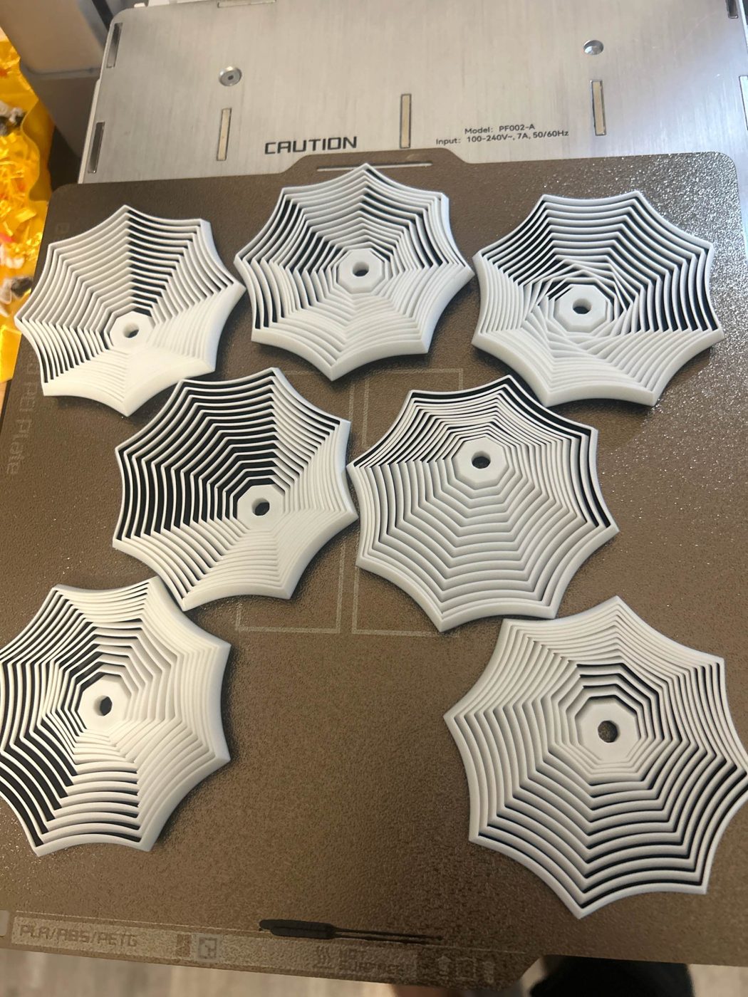 Fidget Spiderweb Twist with 4 pins