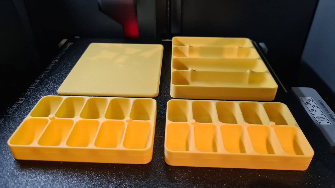 Stackable Screw Tray Box system