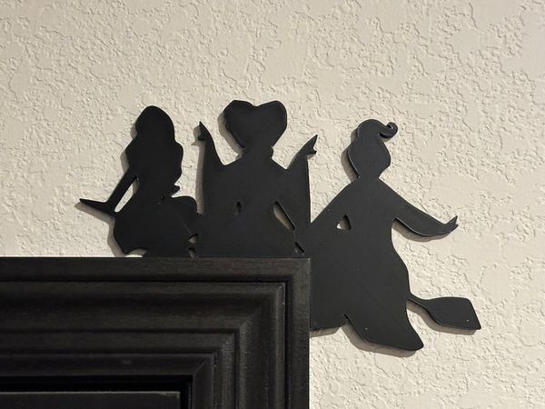 Hocus Pocus Halloween Door Corner