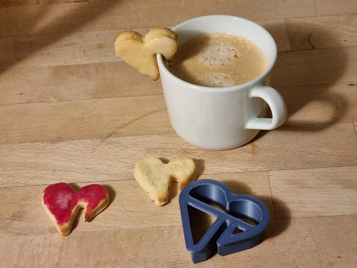 Heart Cookie cutter for coffee cup